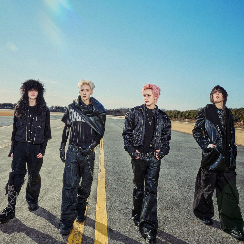 Too Much by AxMxP (에이엠피)